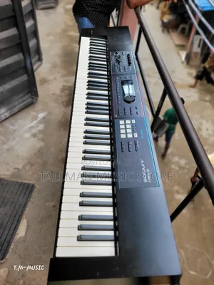 Roland Juno-Ds
