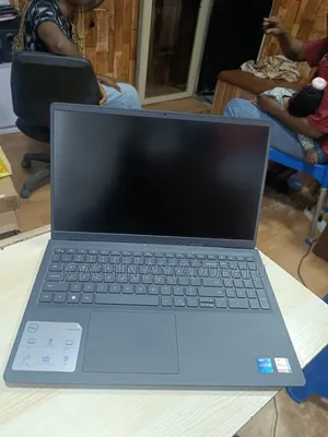 Laptop Dell Inspiron 15 3521 16GB Intel SSD 512GB