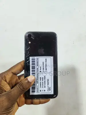 Apple iPhone XR 64 GB Black