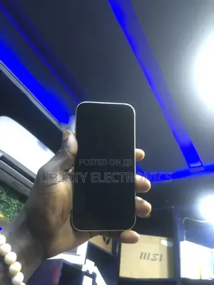 Apple iPhone 15 128 GB Yellow