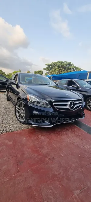 Mercedes-Benz E350 2014 Blue