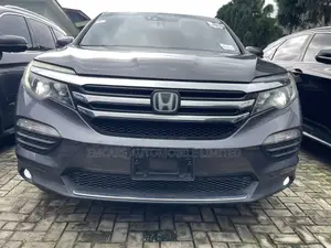 Honda Pilot Elite 4dr AWD (3.5L 6cyl 9A) 2016 Gray