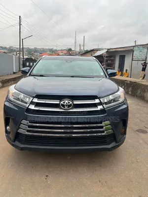 Toyota Highlander XLE AWD 2020 Gray