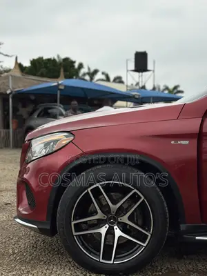 Mercedes-Benz GLE-Class 2017 Red