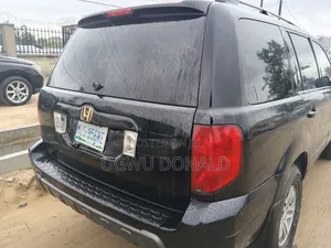 Honda Pilot 2005 Black