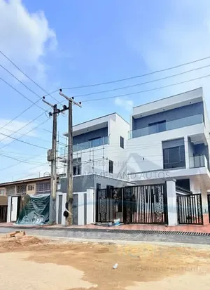 4bdrm Duplex in Adeniyi Jones for sale