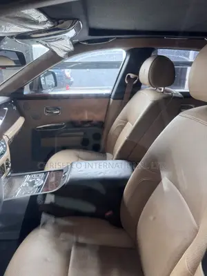 Rolls-Royce Ghost Base 2012 Gray