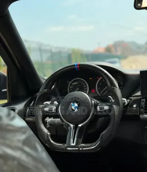 BMW X5 2025 Gold