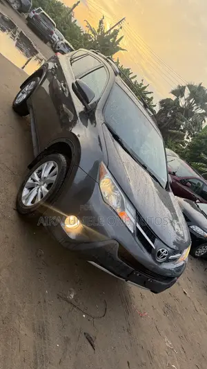 Toyota RAV4 Limited AWD (2.5L 4cyl 6A) 2013 Gray