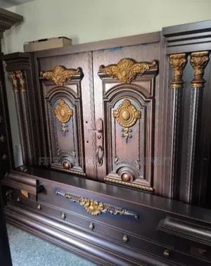 Copper Cast With Ark and Pillar