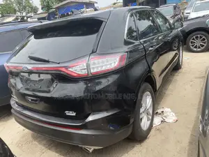 Ford Escape SE 4dr SUV AWD (1.6L 4cyl Turbo 6A) 2015 Black