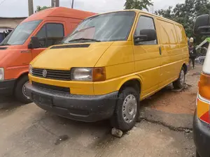 Volkswagen Transporter 2004 Gold