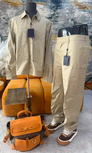 *Original Louis Vuitton Set Available in Store M —— XXL