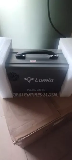 Lumin Solar Generator 512kwh/500w Output