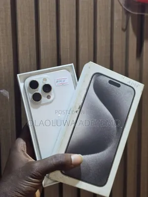 Apple iPhone 15 Pro Max 256 GB White