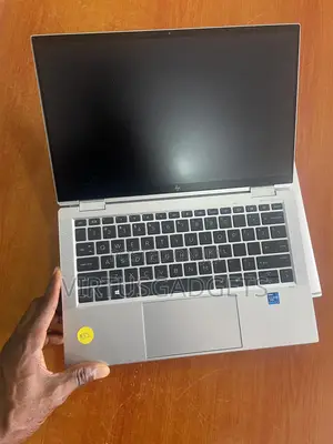 Laptop HP EliteBook x360 1030 G8 16GB Intel Core i7 SSD 512GB
