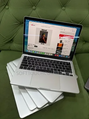 Laptop Apple MacBook Pro 2020 M1 16GB Apple M1 SSD 256GB