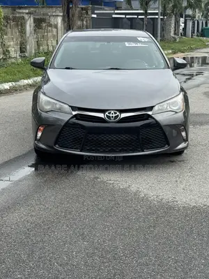 Toyota Camry 2017 Gray