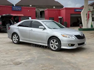 Toyota Camry SE V6 4dr Sedan (3.5L 6cyl 6AM) 2009 Silver