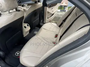 Mercedes-Benz C300 Base C300 AWD 4MATIC Sedan 2019 Gold