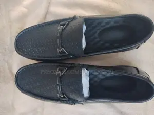 Black Shoe Basketweave