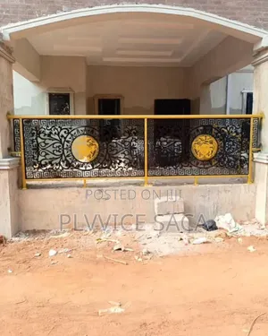 Lessacut Handrail Middle Gold Design