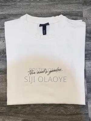 Quality Thrift Tops Roundnecks Available.