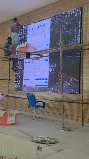 12 Square Mitre P2.5 Led Screen