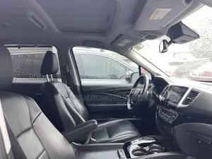 Honda Pilot Touring AWD 2018 Gray