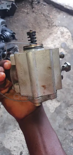 Pressure Pump 1.4 Golf Engine