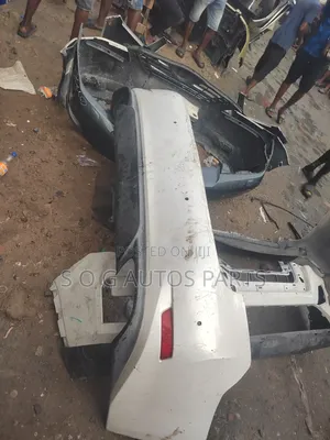 Back Bumper Es350 2018