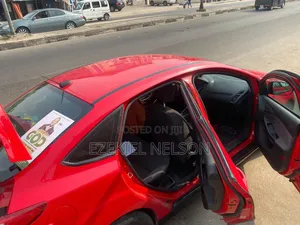 Ford Focus 2012 Red