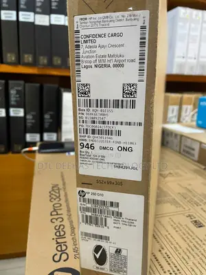New Laptop HP 250 G10 8GB Intel Core i5 SSD 512GB