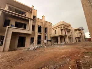 5bdrm Duplex in Mabushi for sale