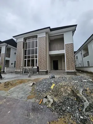 Furnished 4bdrm Duplex in Reef Court, Woji for sale