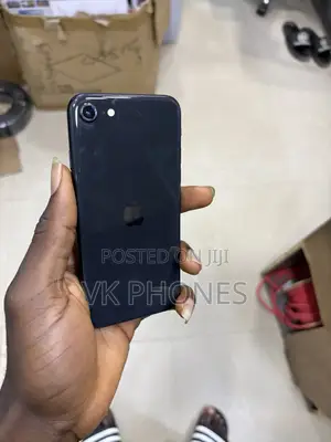 Apple iPhone SE (2020) 64 GB Black