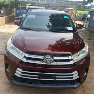 Toyota Highlander 2017 Red