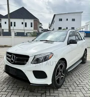 Mercedes-Benz GLE-Class 2018 White
