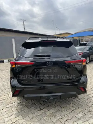 Toyota Highlander XLE 2021 Black