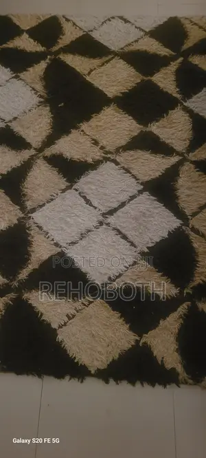 Centre Rug