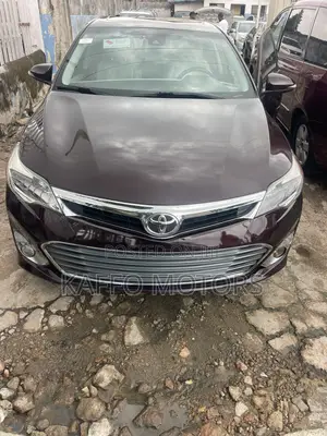 Toyota Avalon XLE 4dr Sedan (3.5L 6cyl 6A) 2015 Burgundy