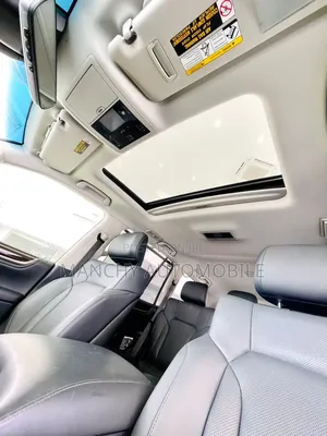 Lexus LX 570 (5 seats) AWD 2018 Black