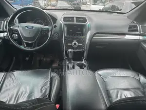 Ford Explorer 2018 Black