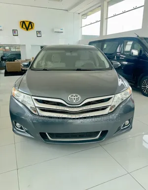 Toyota Venza LE 2012 Gray