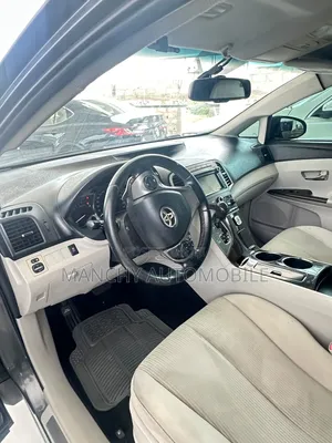 Toyota Venza LE 2012 Gray