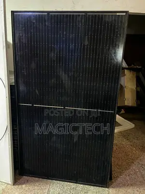 550w Canadian Halfcut Solar Panel