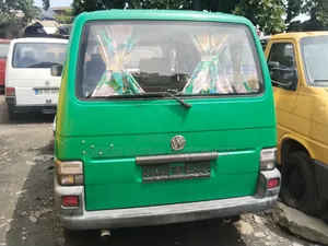 Volkswagen Transporter 2005 Green
