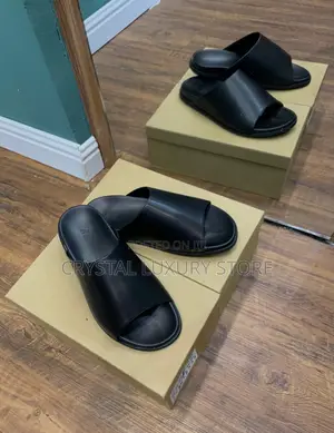 Zara Quality Luxury Men Genuine Leather Pams