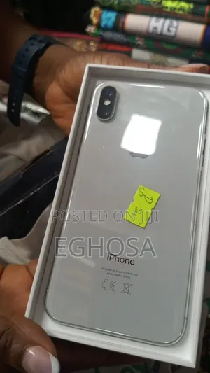 Apple iPhone X 64 GB White