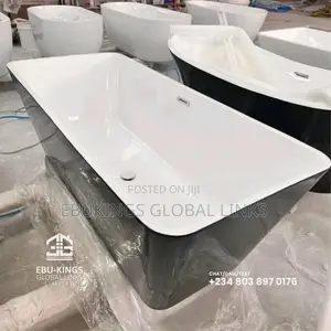 Executive Bathtub With Waste